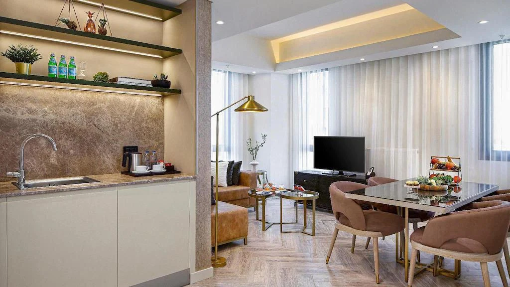 Современная резиденция с бассейнами и спа в деловом районе, рядом с центром Стамбула, Турция