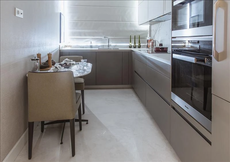 Резиденция с отелем, бассейном и спа рядом с автомагистралью и станцией метро, Стамбул, Турция