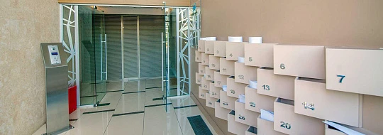 Жилой комплекс с видом на сад и озеро, недалеко от телебашни Чамлыджа, Умрание, Стамбул, Турция