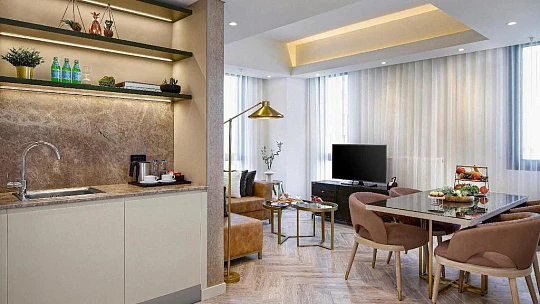 Современная резиденция с бассейнами и спа в деловом районе, рядом с центром Стамбула, Турция