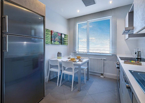 Новые апартаменты в высотной резиденции с бассейнами и спа, Стамбул, Турция