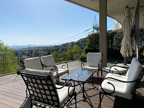 Жилой комплекс с видом на город, лес, Босфор и море, Бейкоз, Стамбул, Турция