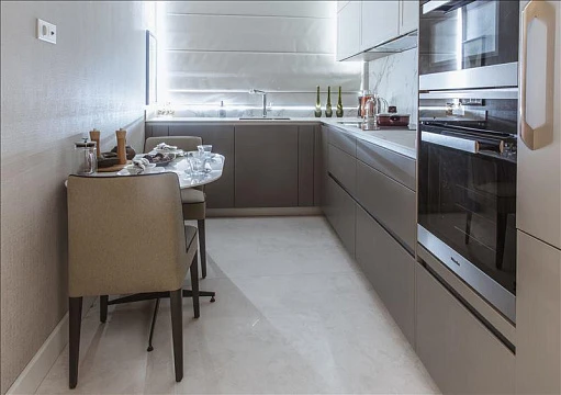 Резиденция с отелем, бассейном и спа рядом с автомагистралью и станцией метро, Стамбул, Турция